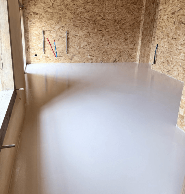 résine méthacrylate dans un local professionnel