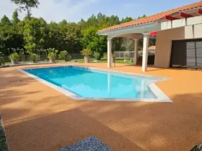 sol-resine-moquette-de-pierre